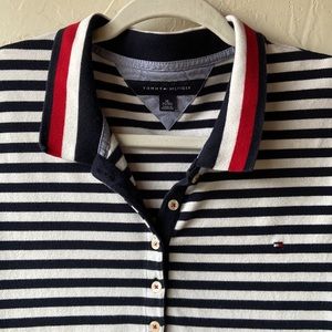 Tommy Hilfiger Short Sleeve Navy
Blue White Striped T- Shirt Size XL